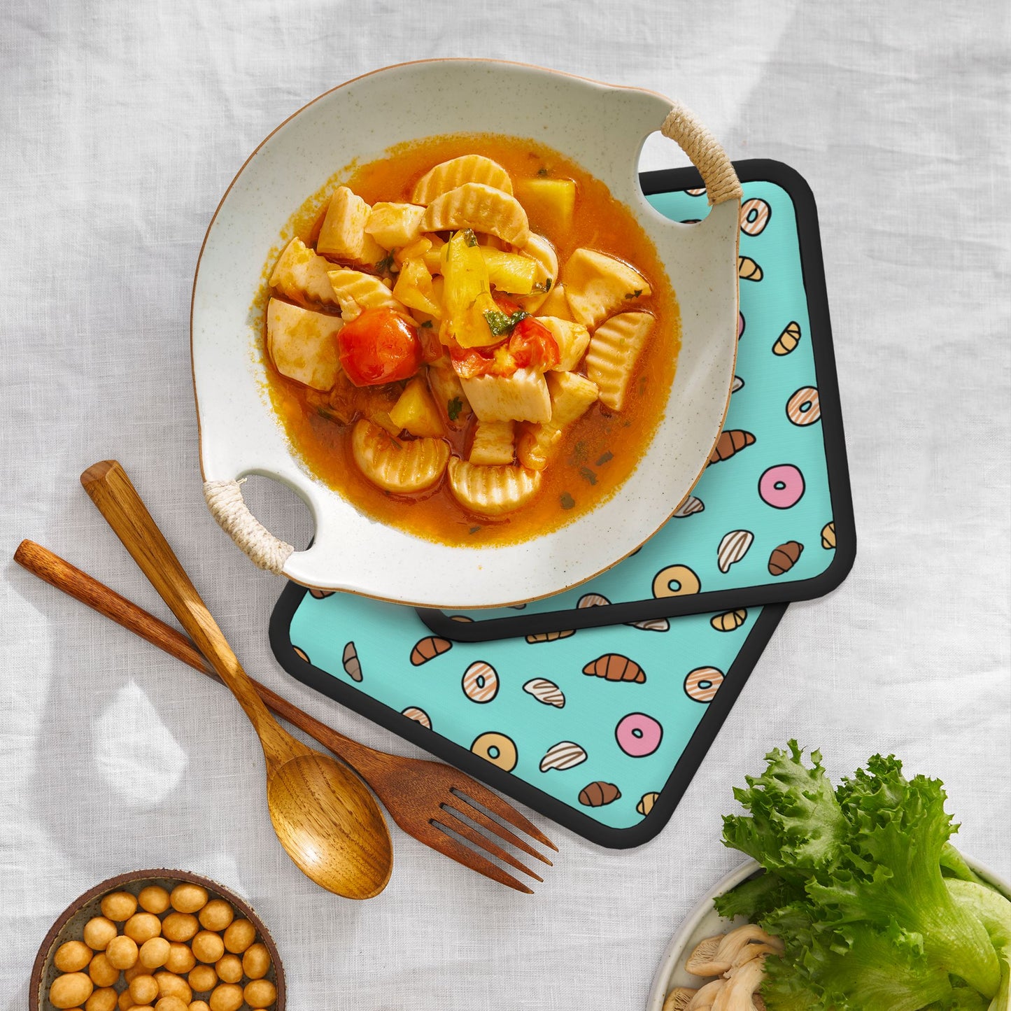 Cartoon Bakery Silicone Trivet – Cute Bread & Donuts Pattern Heat-Resistant Mat 7.1x7.1in Non-Slip Table Pad